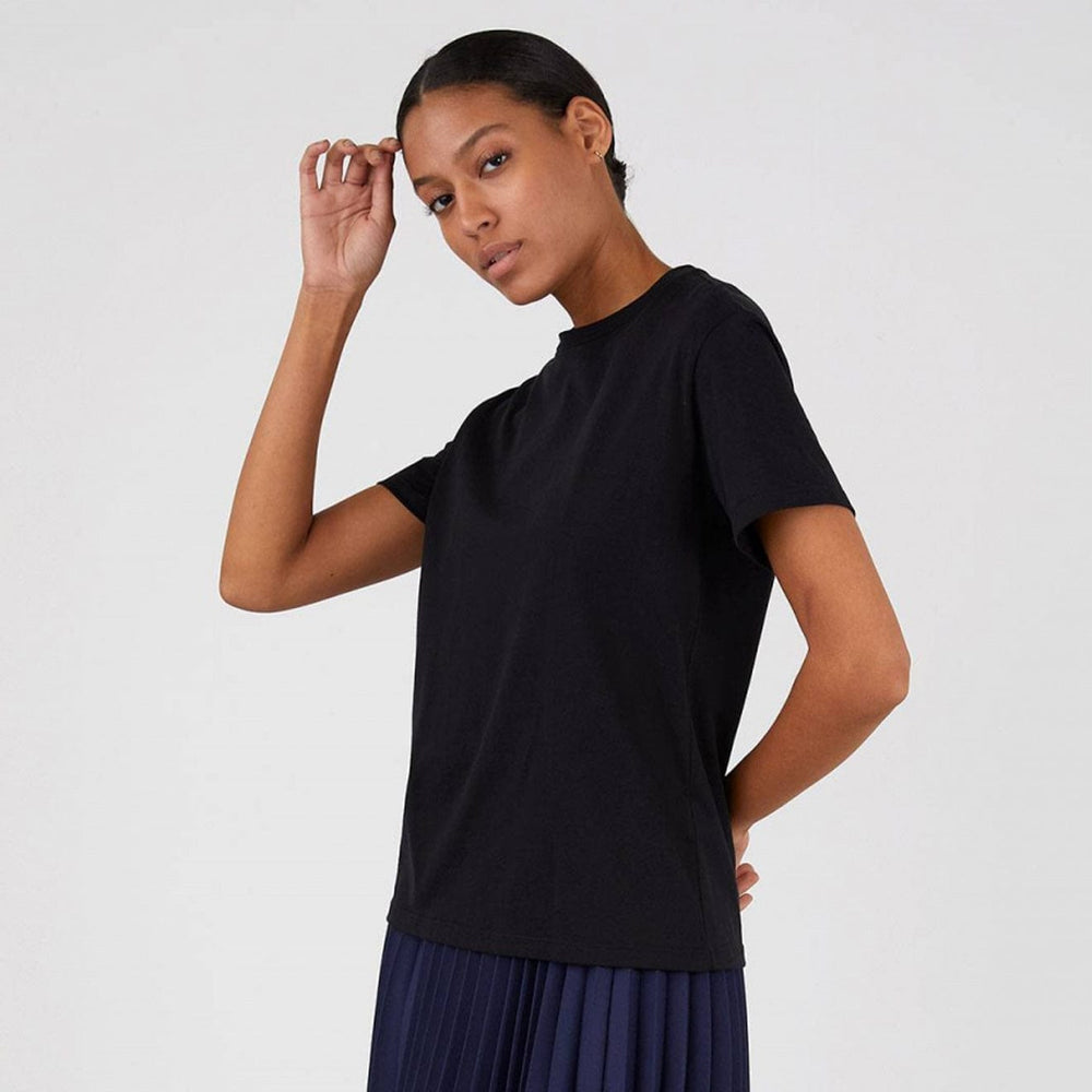 Sunspel Womens Boy Fit Crew Neck T-Shirt Black Sunspel