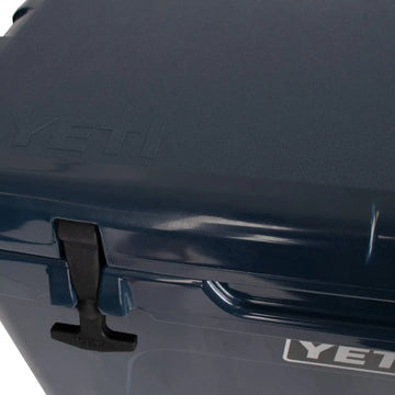 YETI Tundra 45 Cooler Navy YETI